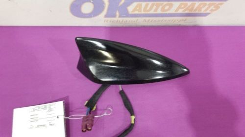 18 2018 chevy malibu oem roof mounted shark fin antenna black