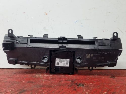 Mercedes c class centre console multimedia radio clock  14-18 w205 a2059053901