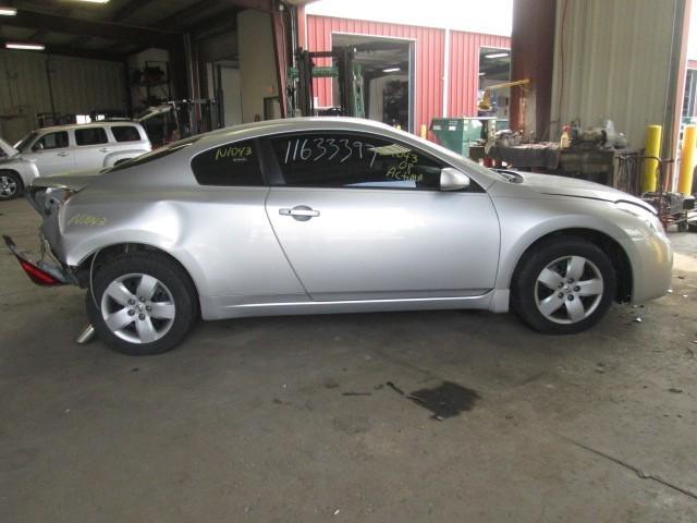 08 nissan altima rear seat assembly