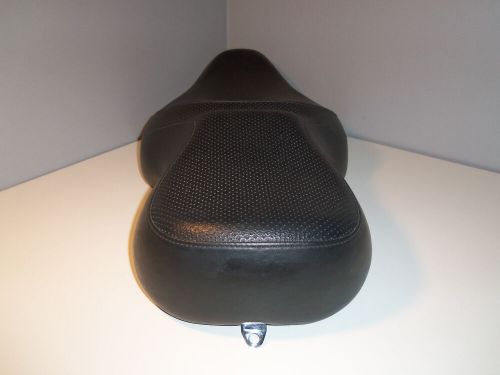 Harley davidson sportster milsco rdw-92/61-0067 one piece black motorcycle seat