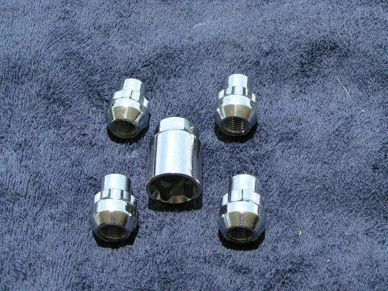 Chrome locking lug nuts bulge acorn 12x1.5 (set of 4)