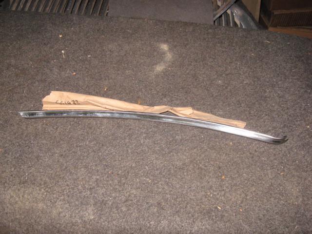 Nos 1941 plymouth grill bar # 9 right side 901933 moulding