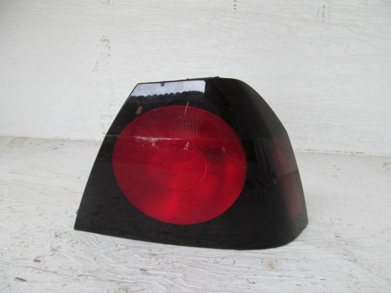 Chevrolet impala tail light rh 00-05