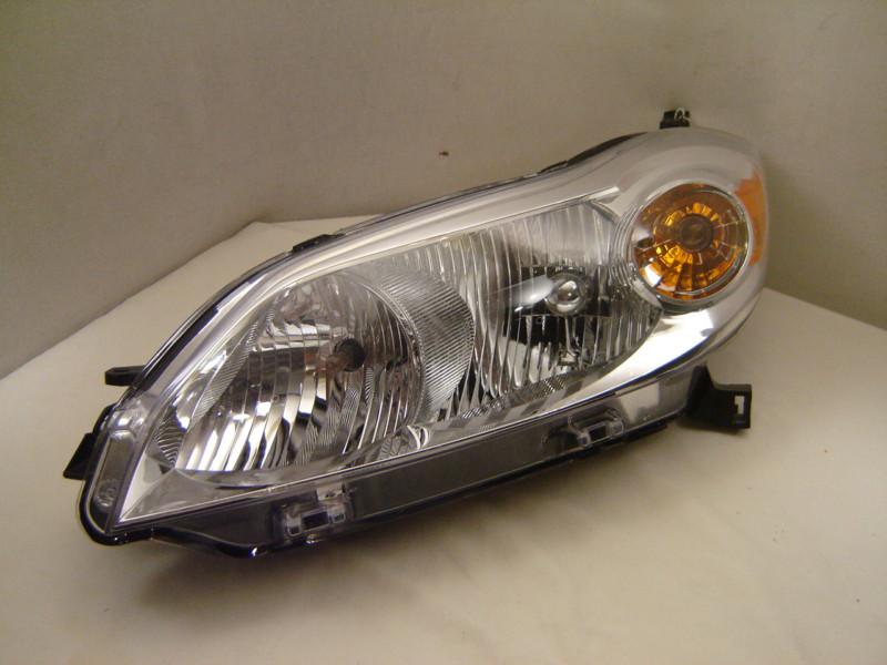 Toyota matrix left halogen headlight 09 10 11 12 13 oem 