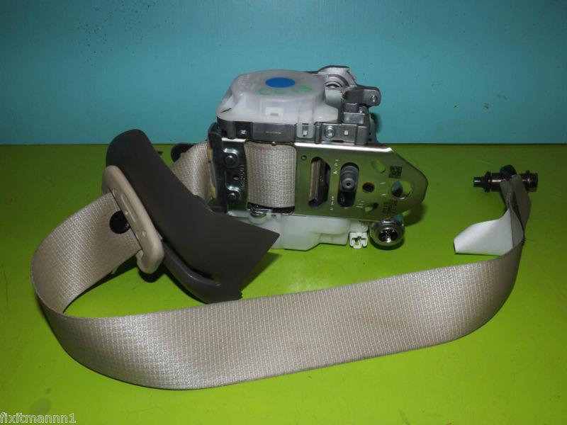  09 infiniti g37 convertible front seat belt oem r cc13