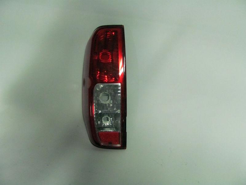 05 06 07 08 09 nissan froniter oem left tail light nice!