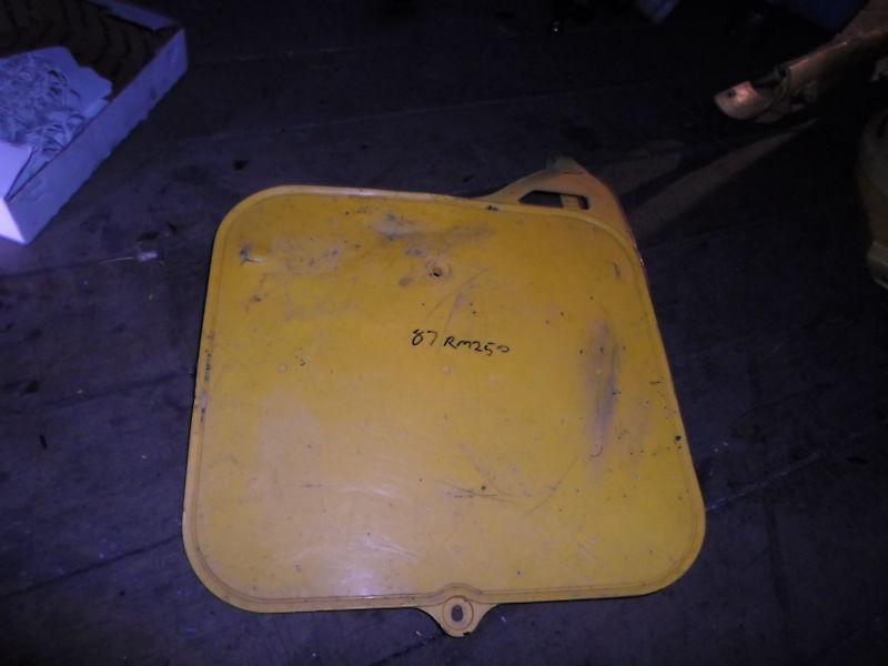 1987 suzuki rm250 front number plate panel