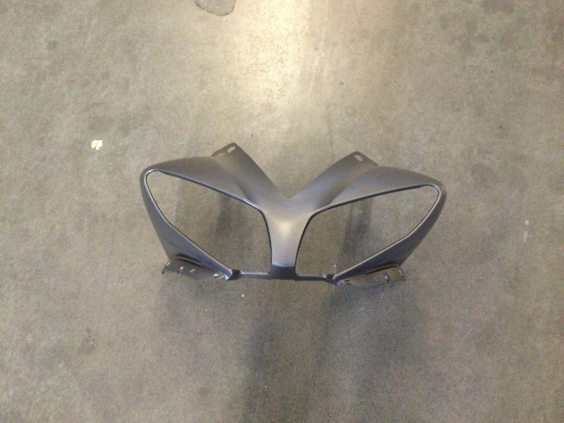 Yamaha r1 front cowling headlight fairing gray genuine yamaha yzf-r1 plastic oem