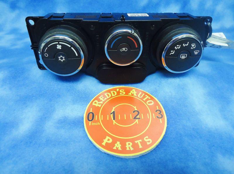 06 pontiac torrent ac heat climate control 15 842 233 oem used light wear 13r