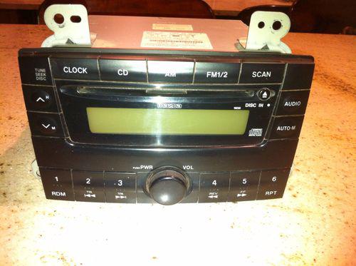 2000-2001 mazda mpv factory oem cd player radio + brackets lc62669r0c