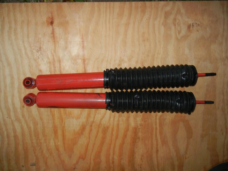 Kyb 565010 shock absorbers