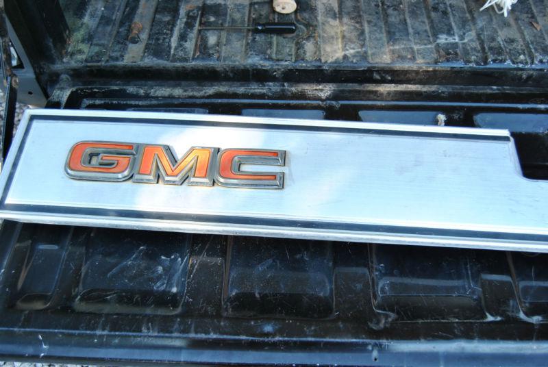 Tailgate trim band for 73-87 chevy trucks tailgate trim band for 73-87 gmc truck