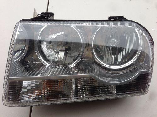 05-08 chrysler 300 left halogen oem