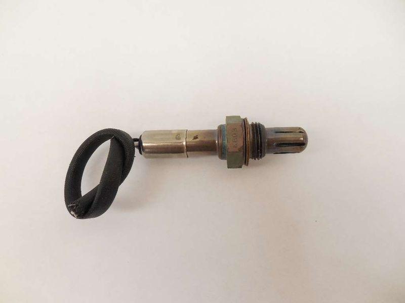 Universal type oxygen sensor, heated, 15 cm long, includes instructions and butt