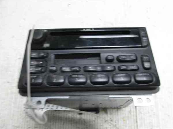 02 03 04 mercury mountaineer cd cass player radio oem