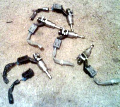 Set of (5) fuel injectors with connectors oem *free shipping*