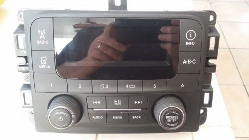 Chrysler dodge ram media display sat/xm/sirius bluetooth usb radio p68226683aa