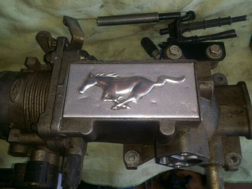 99-04 ford mustang gt 4.6 throttle body assembly &amp; upper intake plenum