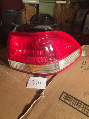 01 02 honda accord - passenger right side tail light