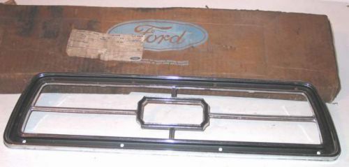 1973-1974 ford galaxie ltd nos tail lamp bezel d3az-13489-a