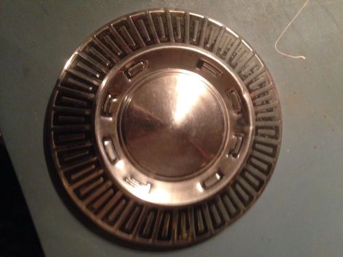 Vintage 1960&#039;s ford dogdish hubcap