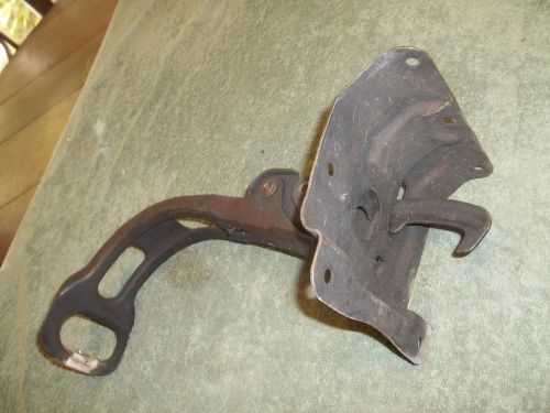 Nos 1968 chevrolet impala hood latch