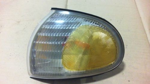 98 windstar l. corner/park light parklamp/turn signal fender mtd