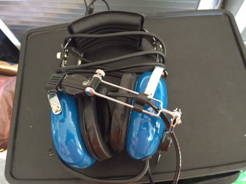 Microcom aviation headset