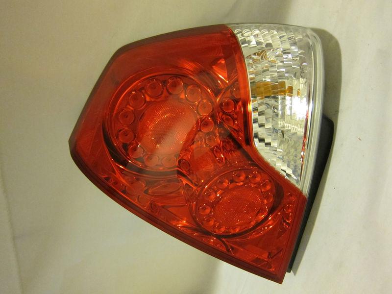 06-07 infinity m35/45 oem used lh-driver side tail light*