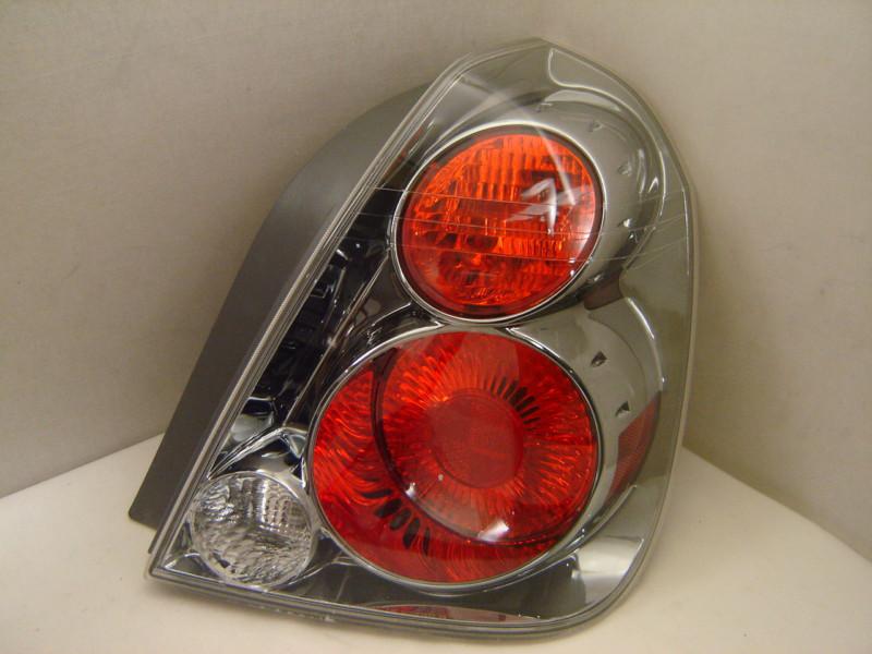 Find Nissan Altima Right Tail Light 05 06 Oem In Laval Quebec Ca For Us 8500