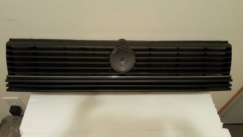 Vw volkswagen quantum grill new oem rare