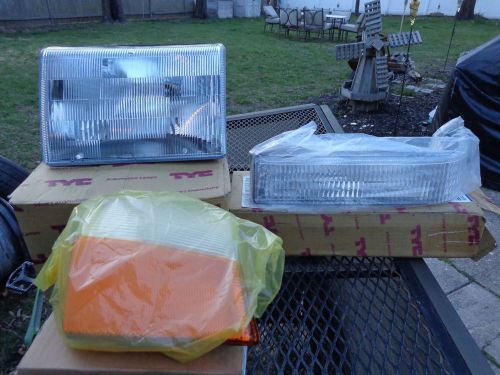 93-96 jeep cherokee left side front lights new.