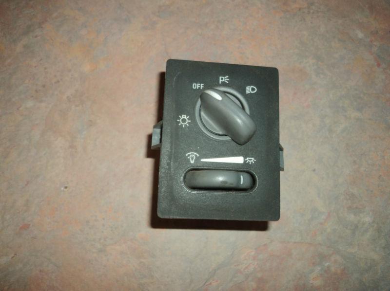 1997 - 2003 pontiac grand prix >>headlight switch