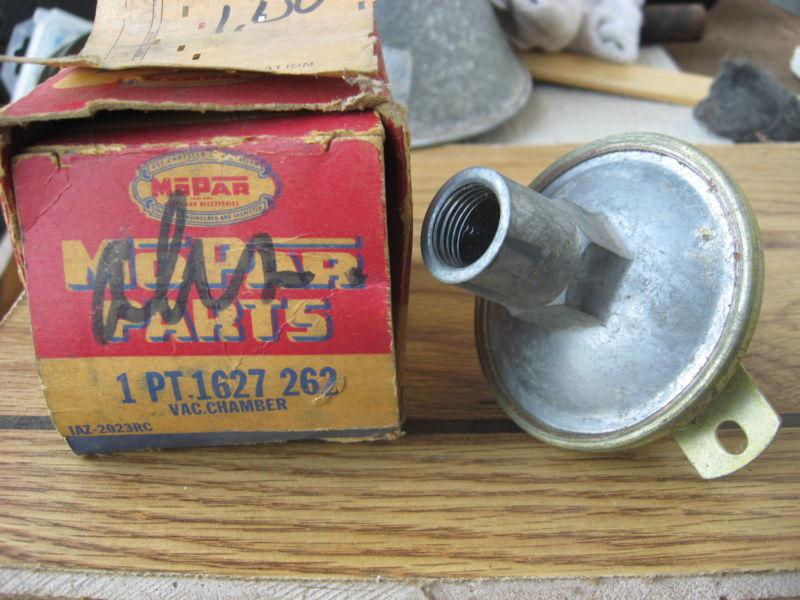 Nos mopar 1968 340  vacuum advance chamber dodge plymouth 340 1627262 vintage