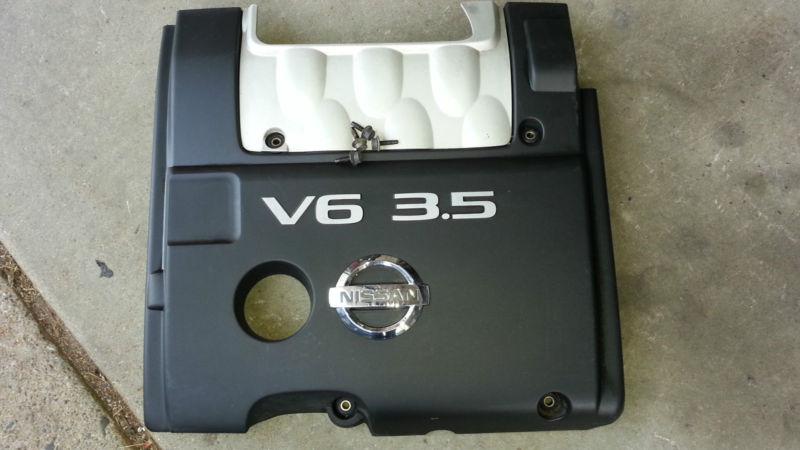 2004-2006 nissan maxima engine cover