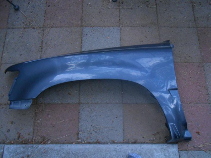 1990-95 toyota 4runner pick up left front fender oem grey