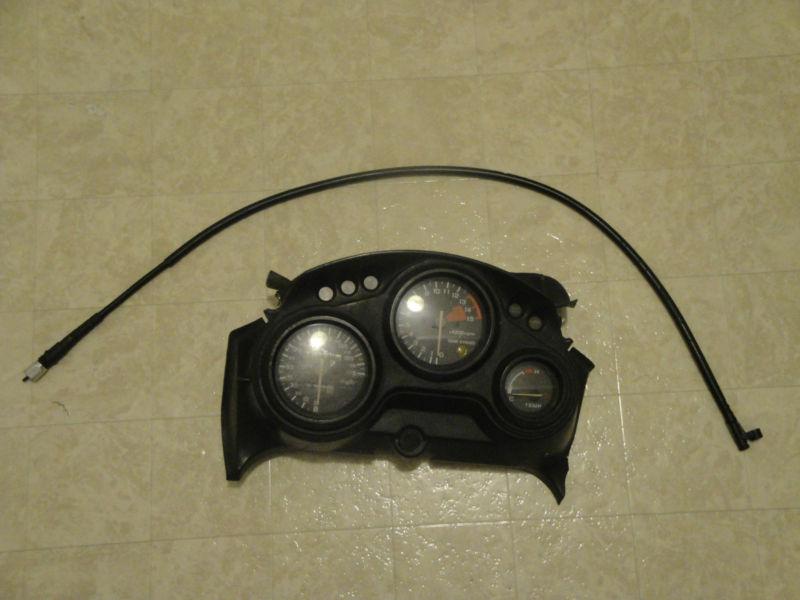 Cbr tach/speedometer with speedo cable