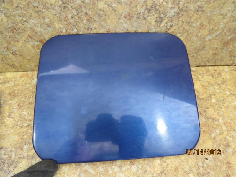 * 92 94 95 96 toyota camry/es300 gas fuel door blue