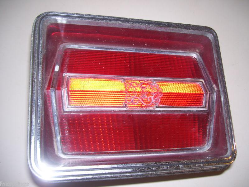 1977 chrysler cordoba tail light assy - 77 s 22 - 3881613 -  chr80