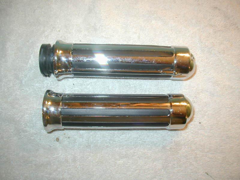 Set of 1" chrome/rubber skull hand grips-harley-davidson-bobber/chopper/rat rod 