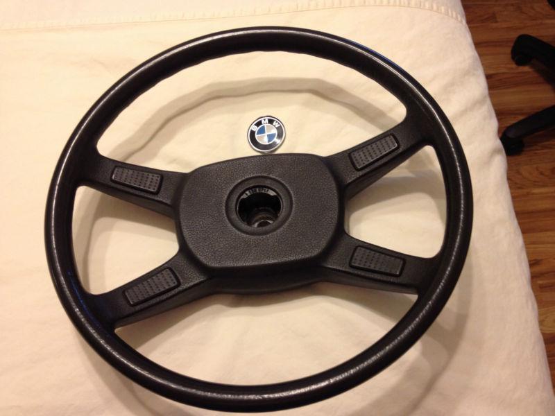 Bmw oem..vintage steering wheel...  very good condition!!!!!  1991 750 il