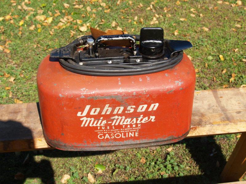  vintage 4 gallon johnson boat gas can 1950s? nice graphics