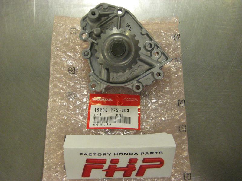 Honda / acura new factory 1.8l 2.0l water pump oem 19200-p75-003