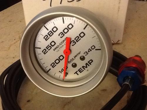 Autometer temperature gauge  pn 4435-6