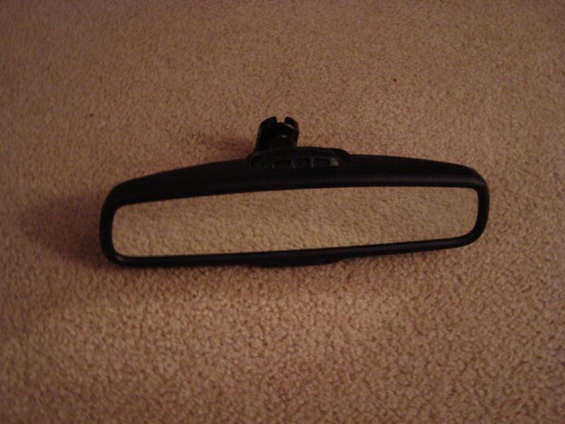 Ford oem rear view mirror 8u5z-17700-z auto dimming used