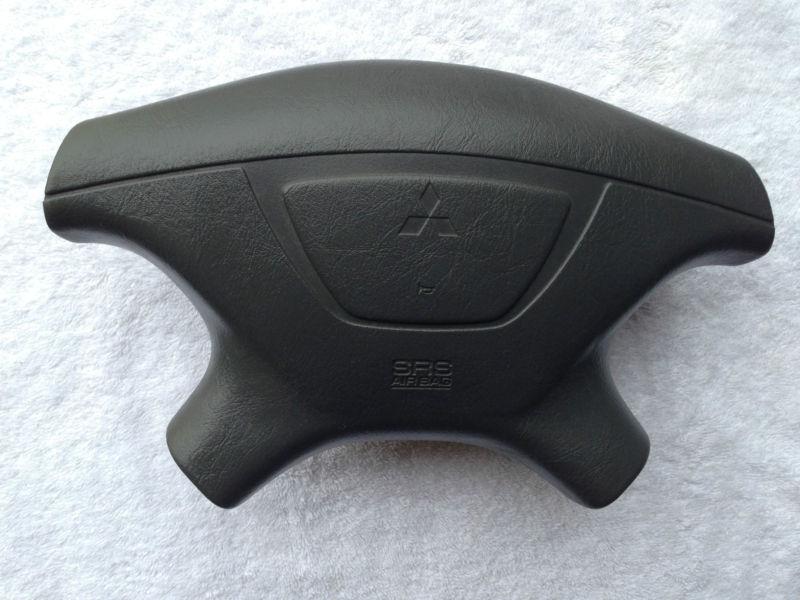 2000 2001 2002 2003 2004 mitsubishi montero sport driver's side air bag grey