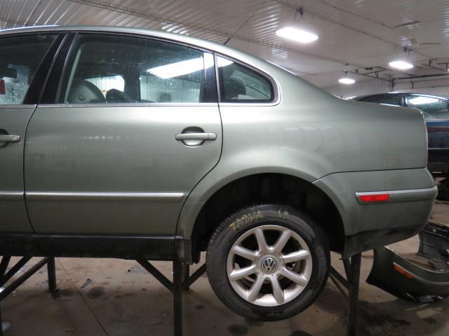 2004 volkswagen passat rear or back door left 2492828