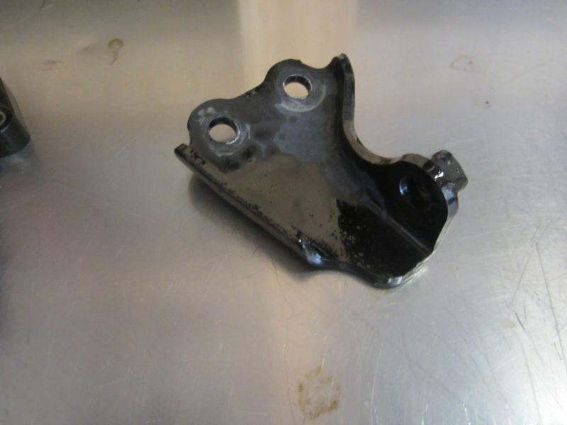 Vo028 accessory bracket 2005 pontiac vibe 1.8 1zzfe