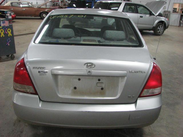 2001 fits hyundai elantra outer tail light lamp right