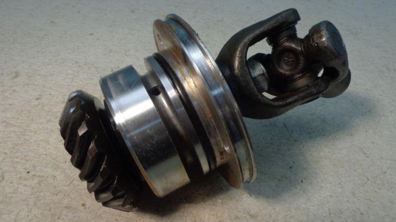 1983 yamaha venture xvz12 transmission drive output gear yolk joint ym233